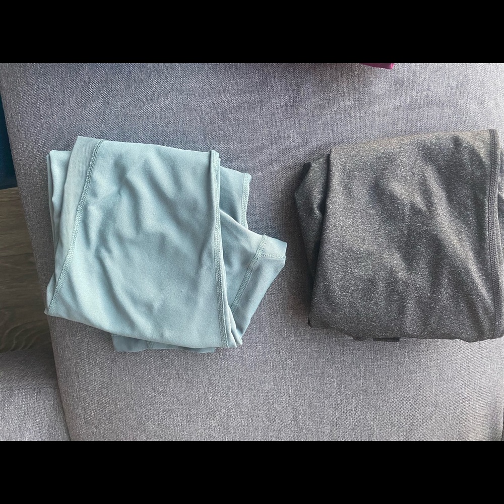 Lot of 2 pairs 90 degrees crop sz M